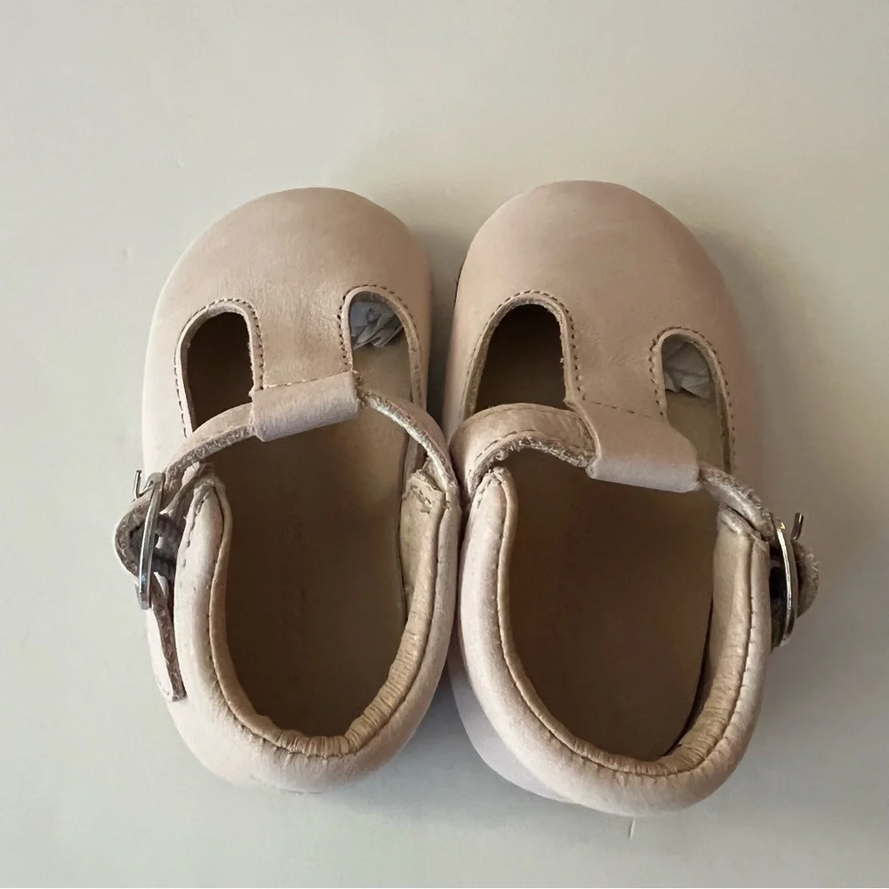 Deer Grace t-bar flats